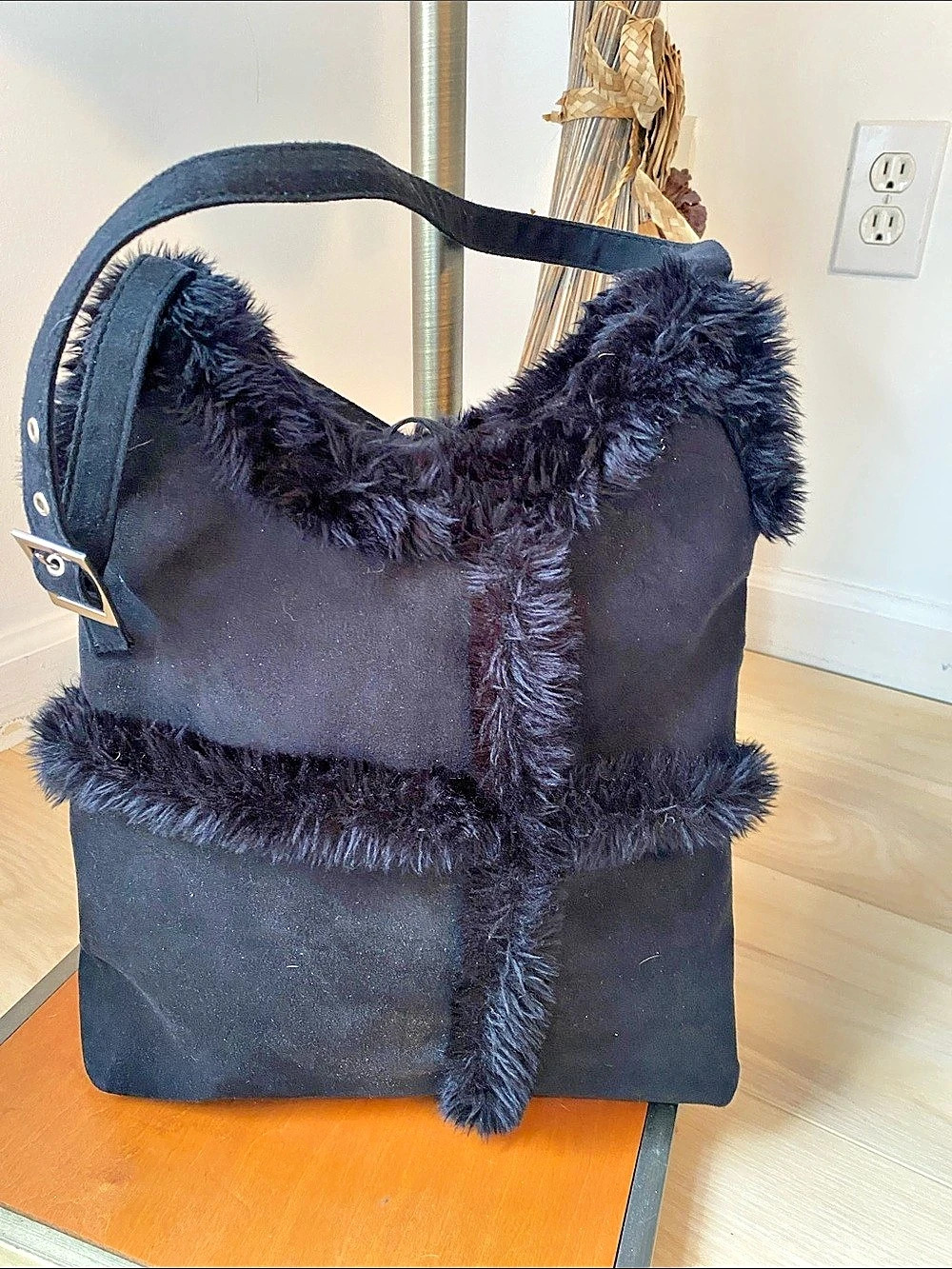 New York & Company Black Suede Faux-Fur Trim Shoulder Bag